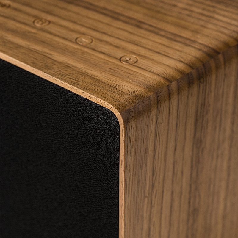 Qube XL Highend-Streaminglautsprecher im Holzdesign